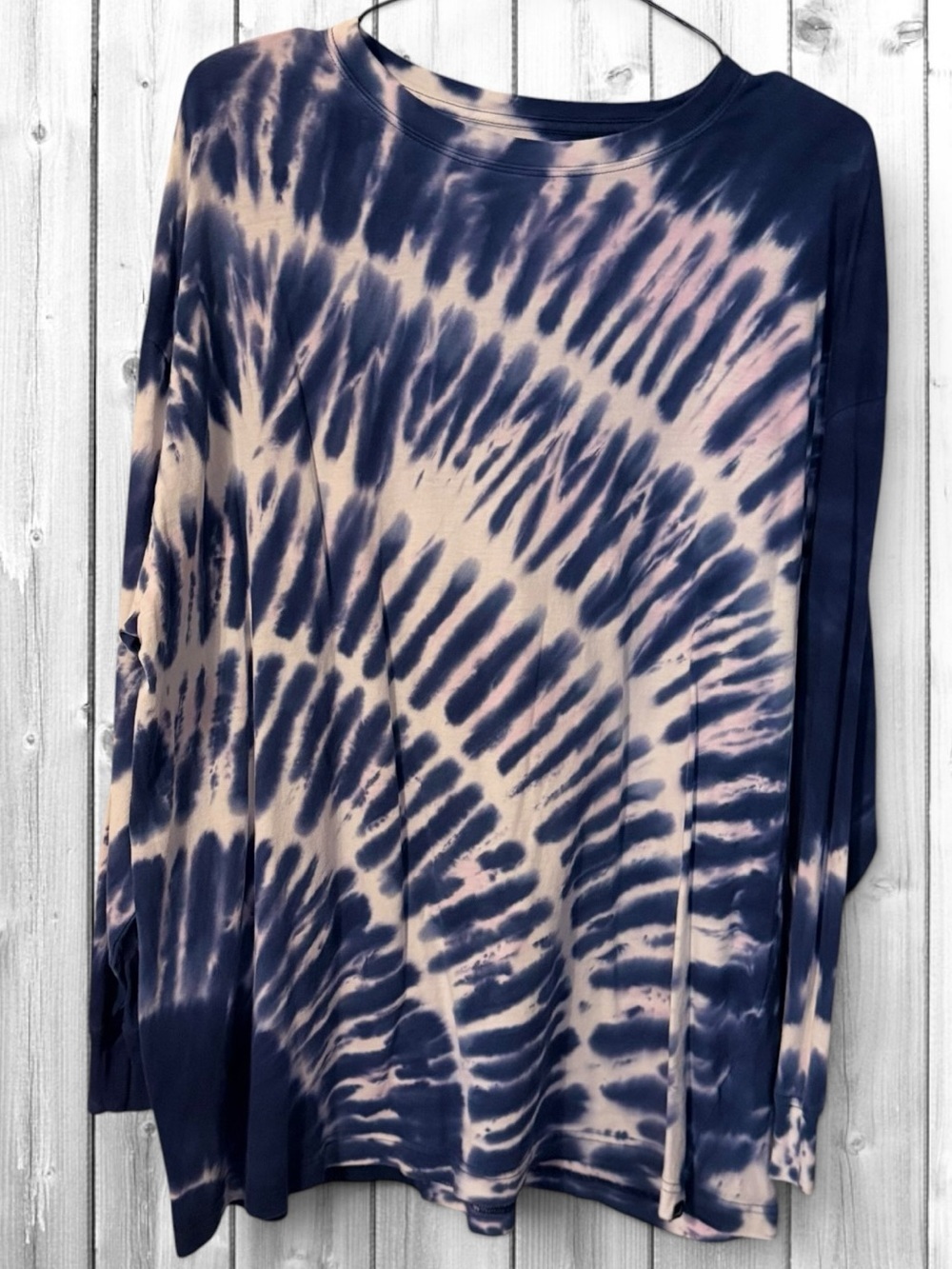 🌼PINK Victoria's Secret Navy and Light Pink Tie-Dye Long Sleeve Tee